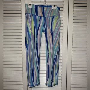 Lilly Pulitzer Luxletics Weekender 21” Cropped Leggings